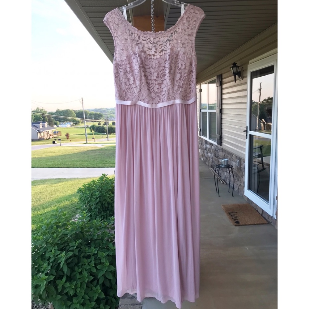 NWT David’s Bridal Cap Sleeve Bridesmaid Dress